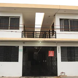 Departamento Orellana 9 Apartment